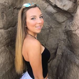 Meet your Posher, Savannah